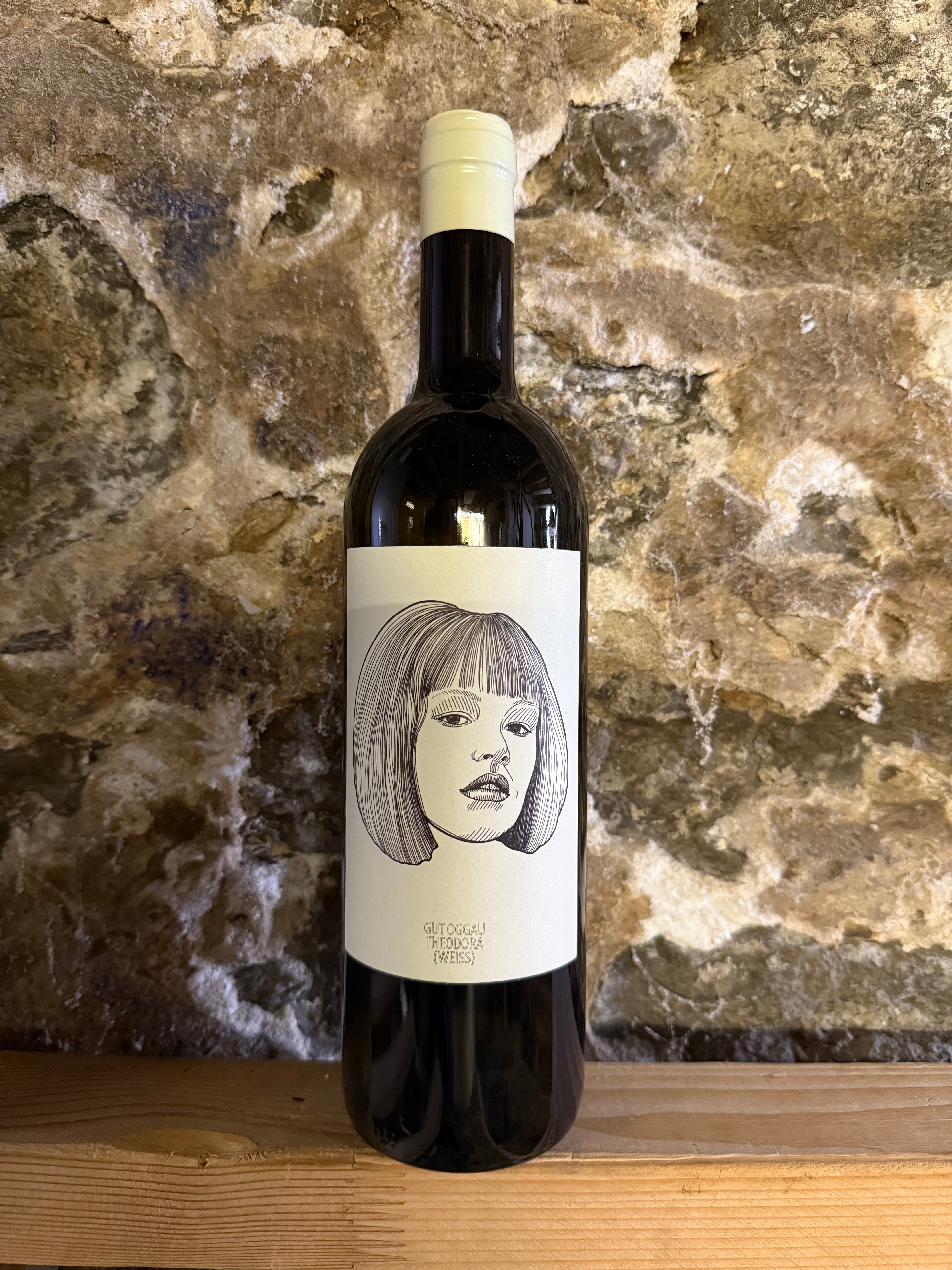 Gut Oggau 'Theodora' Weiss 2023 | Gibson & Co.